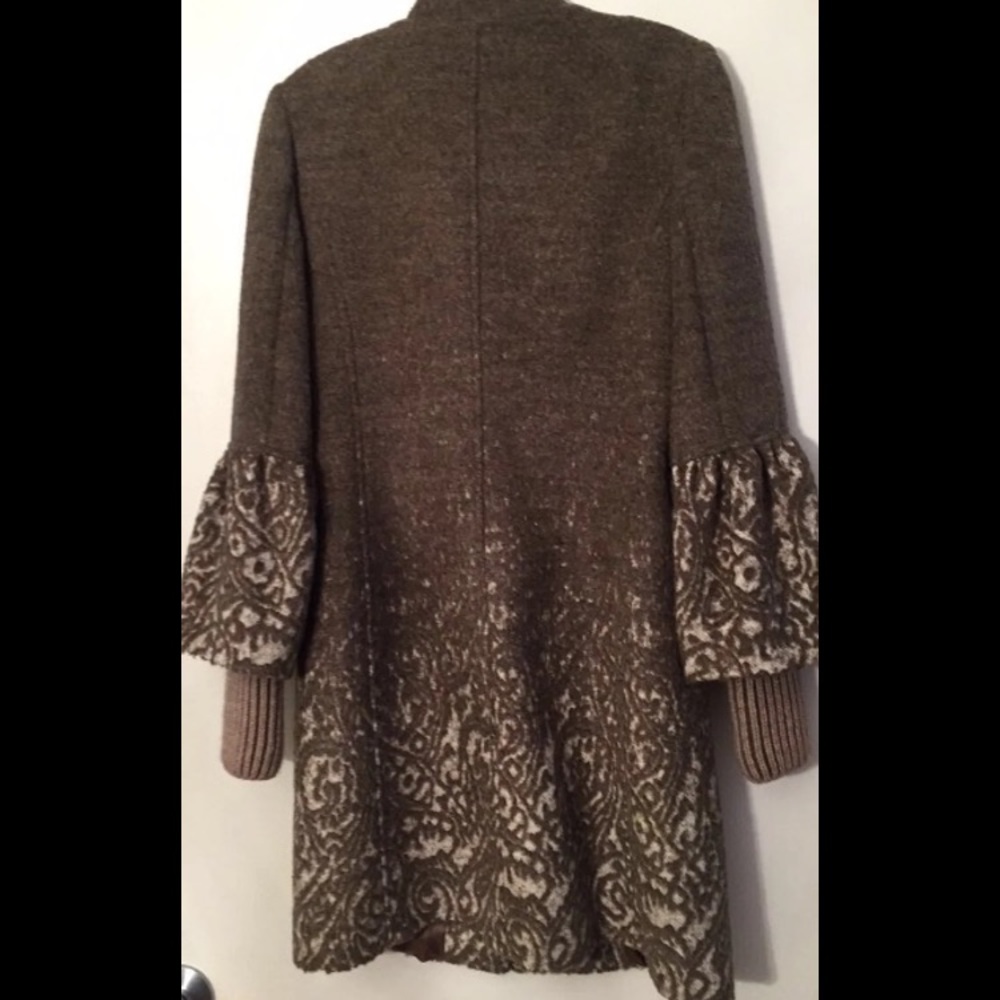 Coat - Picture 6 of 6